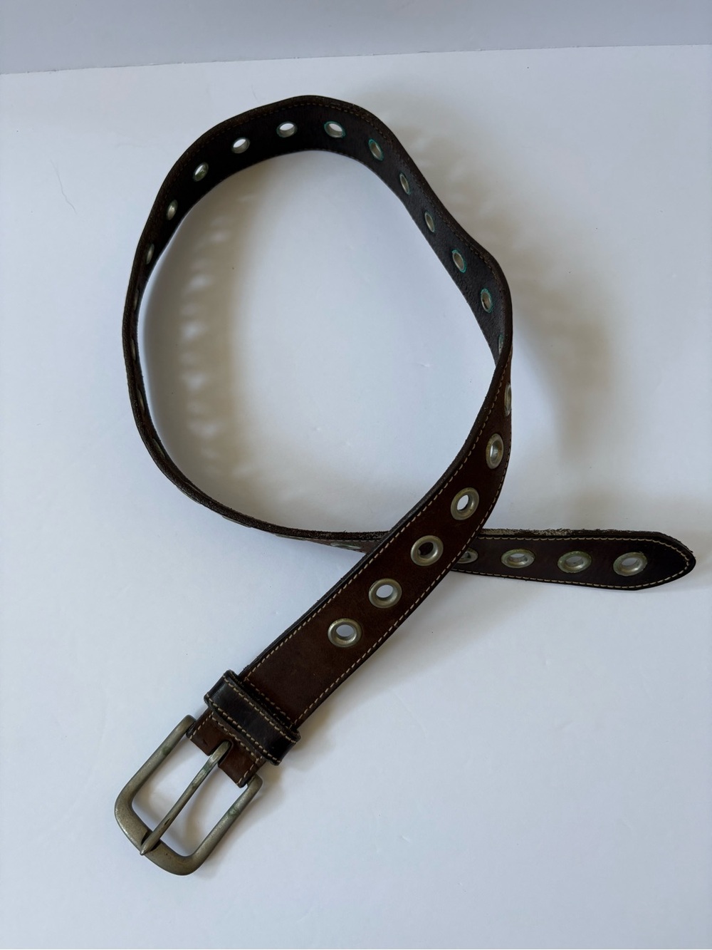 VNTG Y2K Terrain Studded Leather Belt Brown Silver Grunge Punk Skate Punk Eyelet